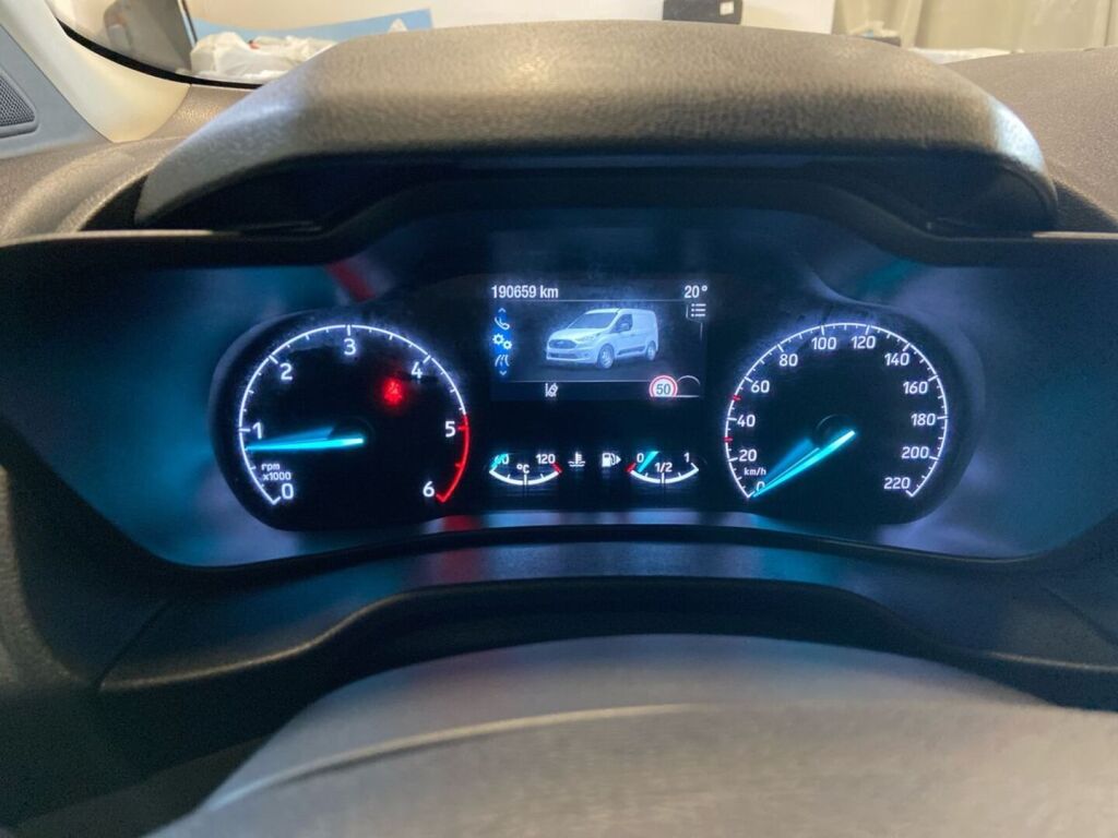 Ford Transit Connect 2019 Musta