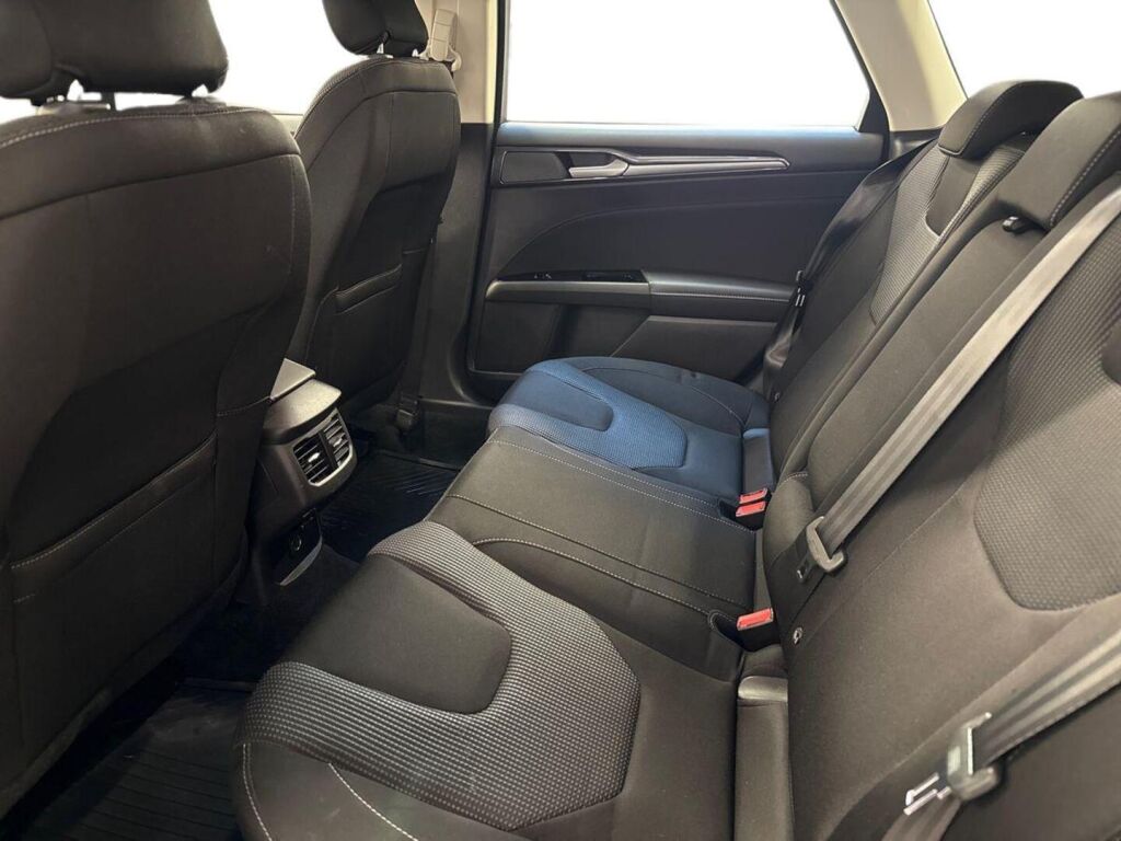 Ford Mondeo 2019 Sininen