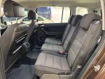 Volkswagen Touran 2016 Ruskea (beige)