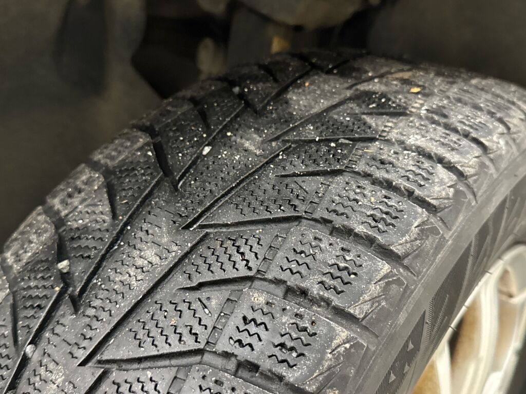 Volkswagen Touran 2016 Ruskea (beige)