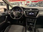 Volkswagen Touran 2016 Ruskea (beige)