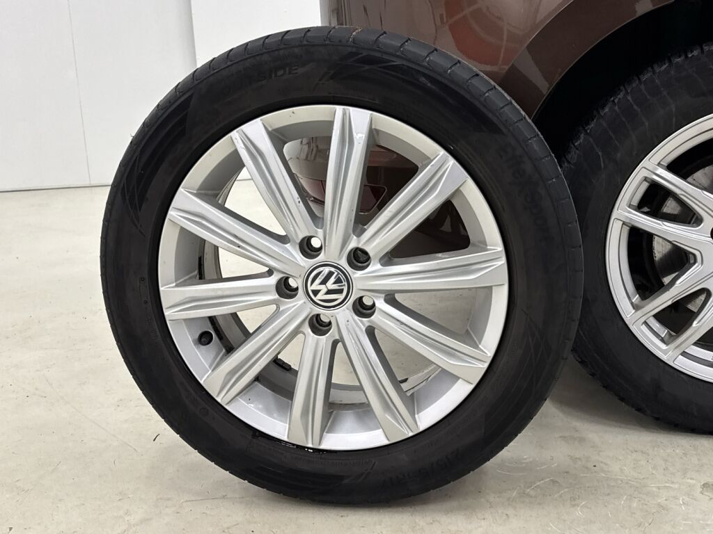 Volkswagen Touran 2016 Ruskea (beige)