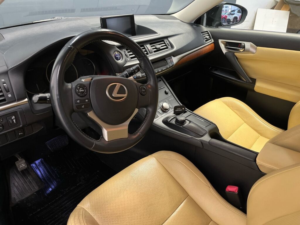 Lexus CT 2014 Musta