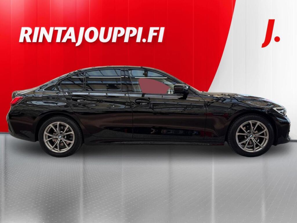 BMW 318 2019 Musta