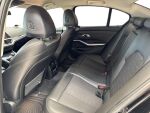 BMW 318 2019 Musta