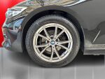BMW 318 2019 Musta
