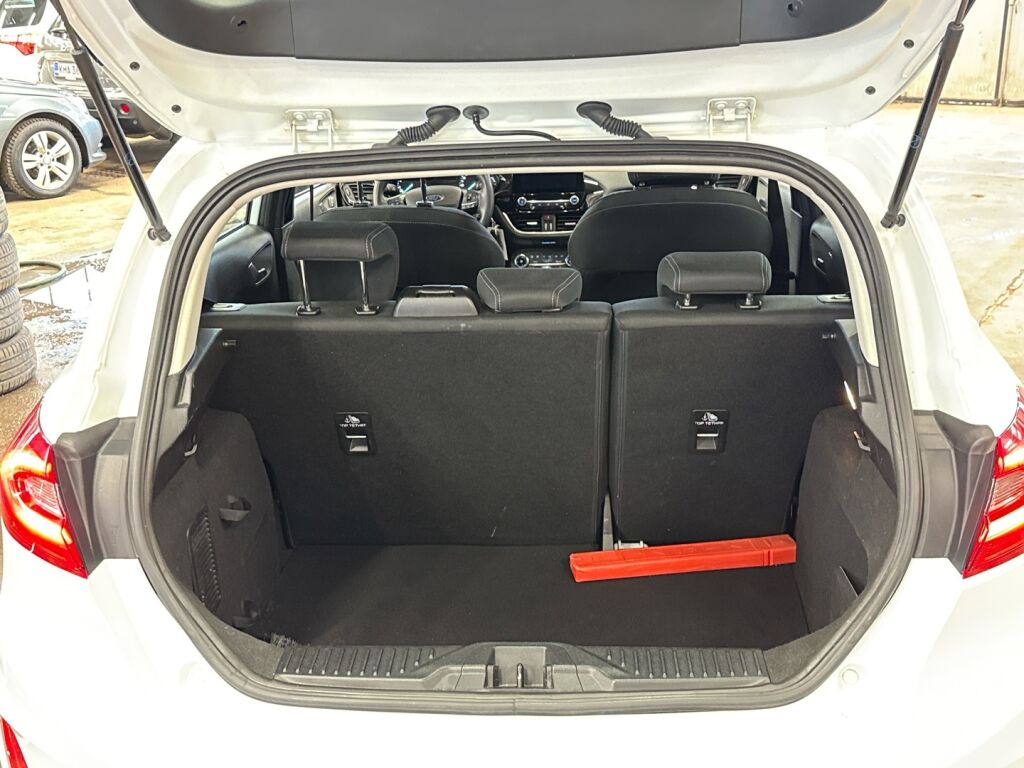 Ford Fiesta 2019 Valkoinen