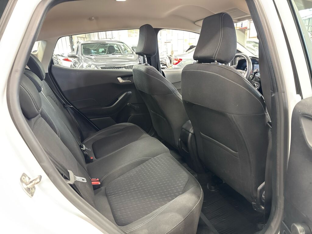 Ford Fiesta 2019 Valkoinen