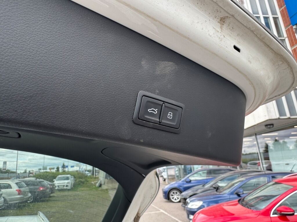 Audi A6 allroad quattro 2016 Valkoinen