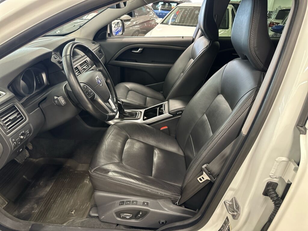 Volvo XC70 2016 Valkoinen