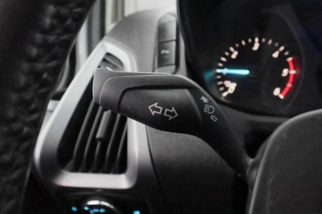 Ford Transit Custom 2014 Valkoinen