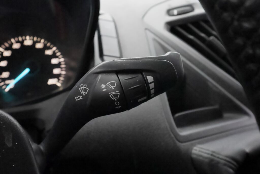 Ford Transit Custom 2014 Valkoinen