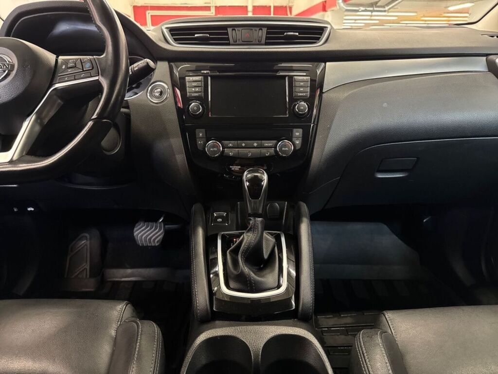 Nissan Qashqai 2020 Musta