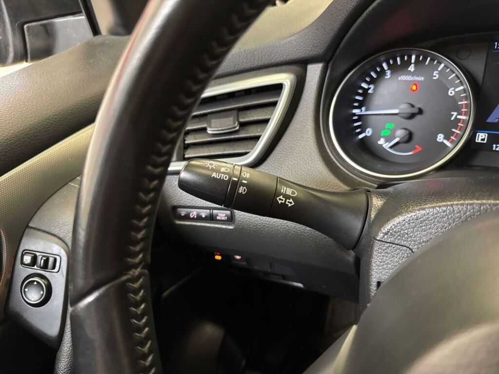 Nissan Qashqai 2020 Musta