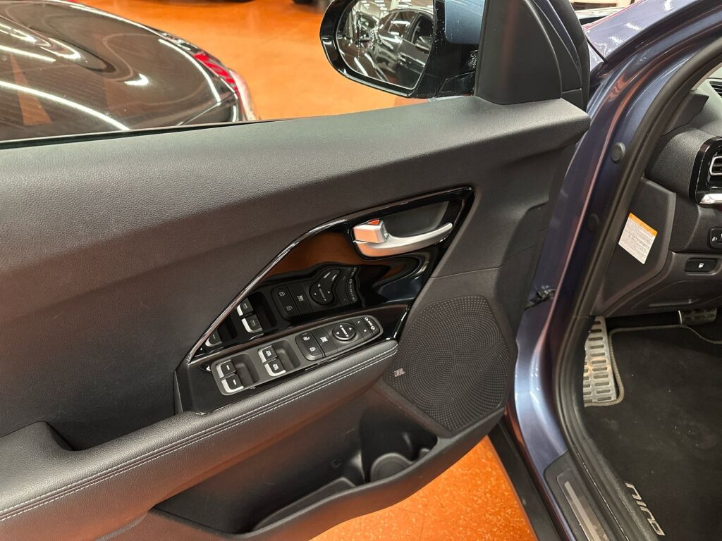 Kia Niro 2021 Sininen