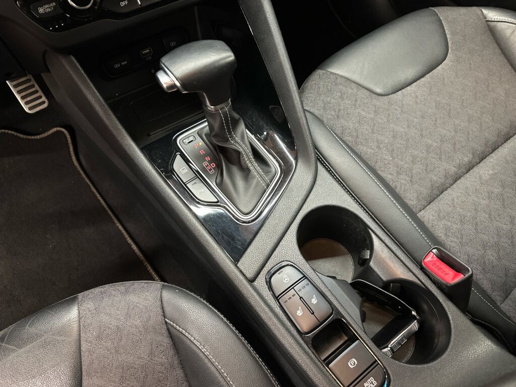 Kia Niro 2021 Sininen