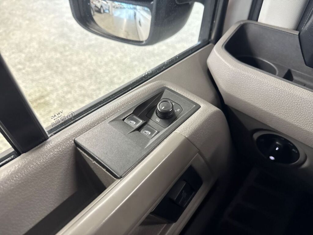 Volkswagen Crafter 2019 Valkoinen