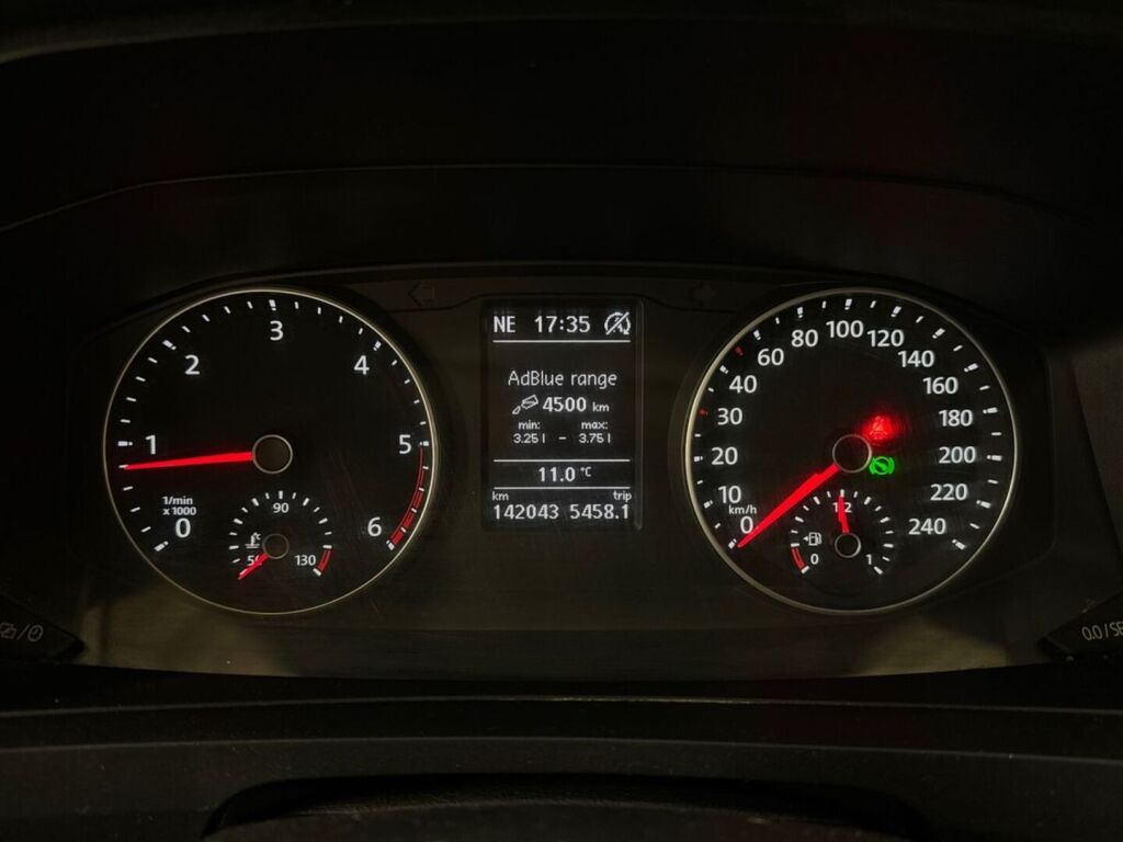 Volkswagen Transporter 2019 Valkoinen