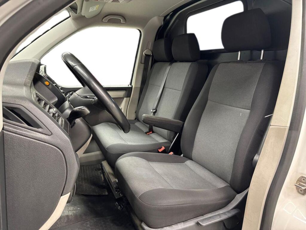 Volkswagen Transporter 2019 Valkoinen