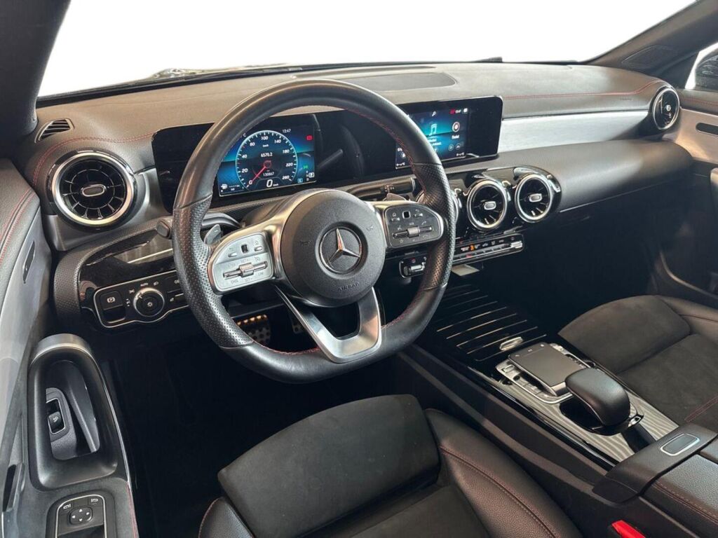 Mercedes-Benz CLA 2019 Musta