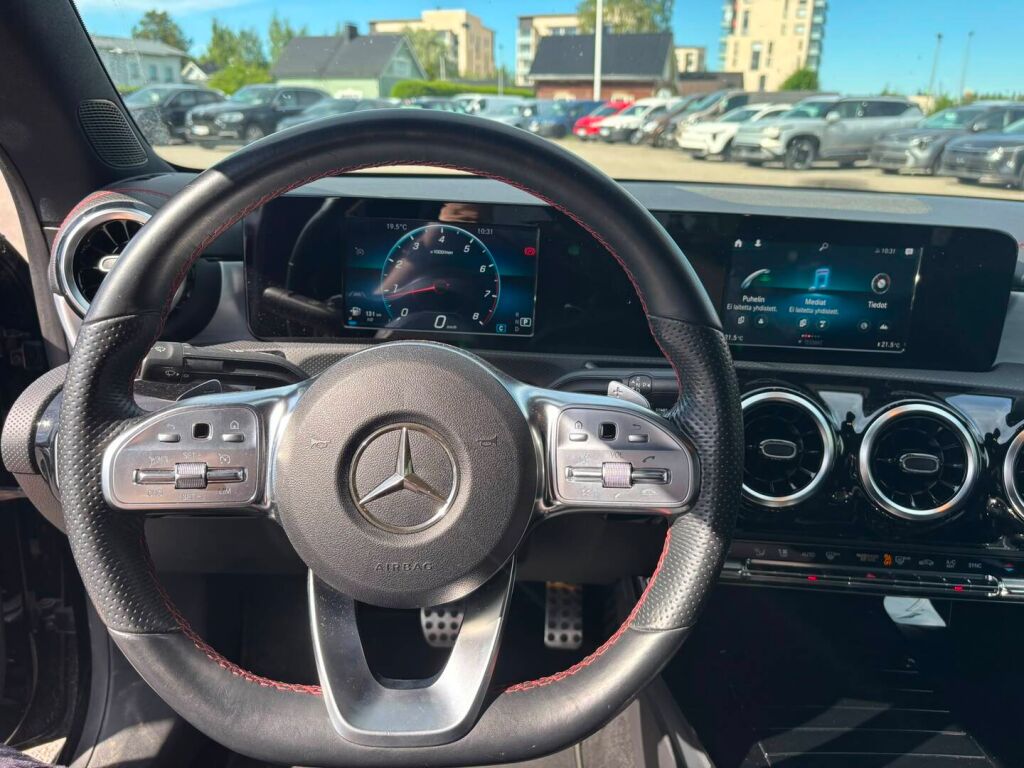Mercedes-Benz CLA 2019 Musta
