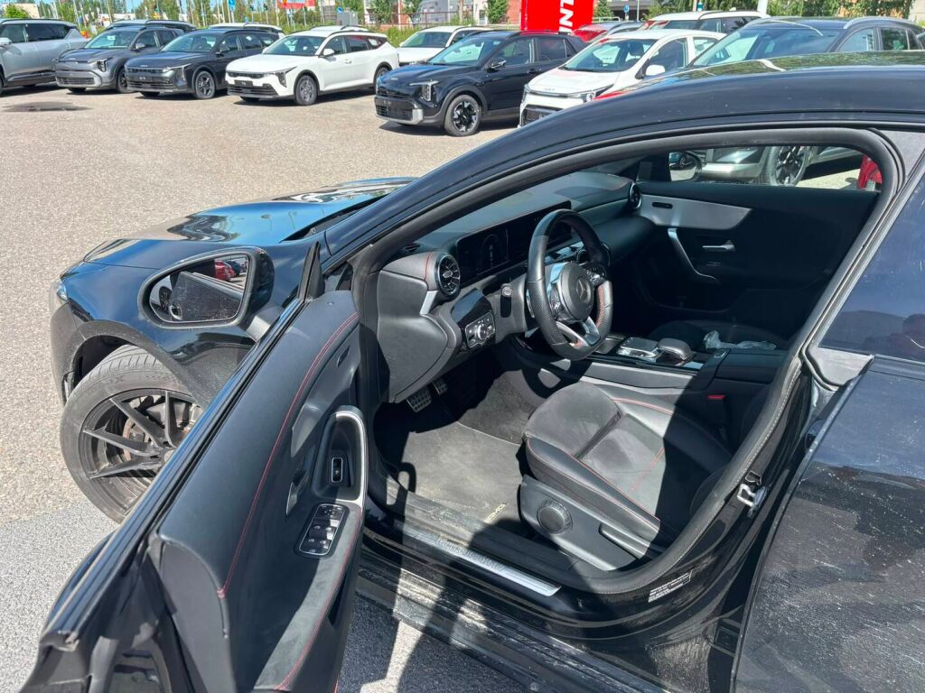 Mercedes-Benz CLA 2019 Musta