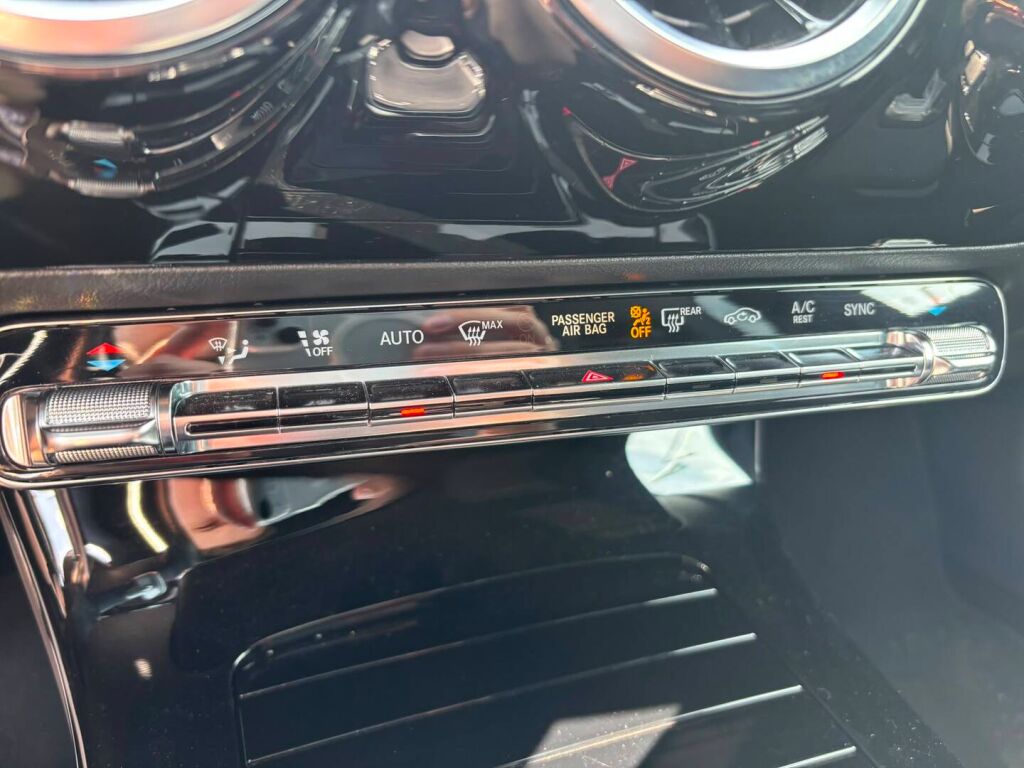Mercedes-Benz CLA 2019 Musta
