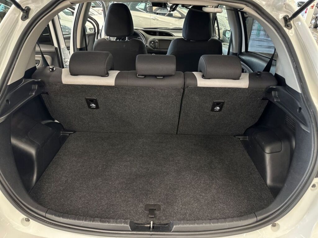 Toyota Yaris 2019 Valkoinen