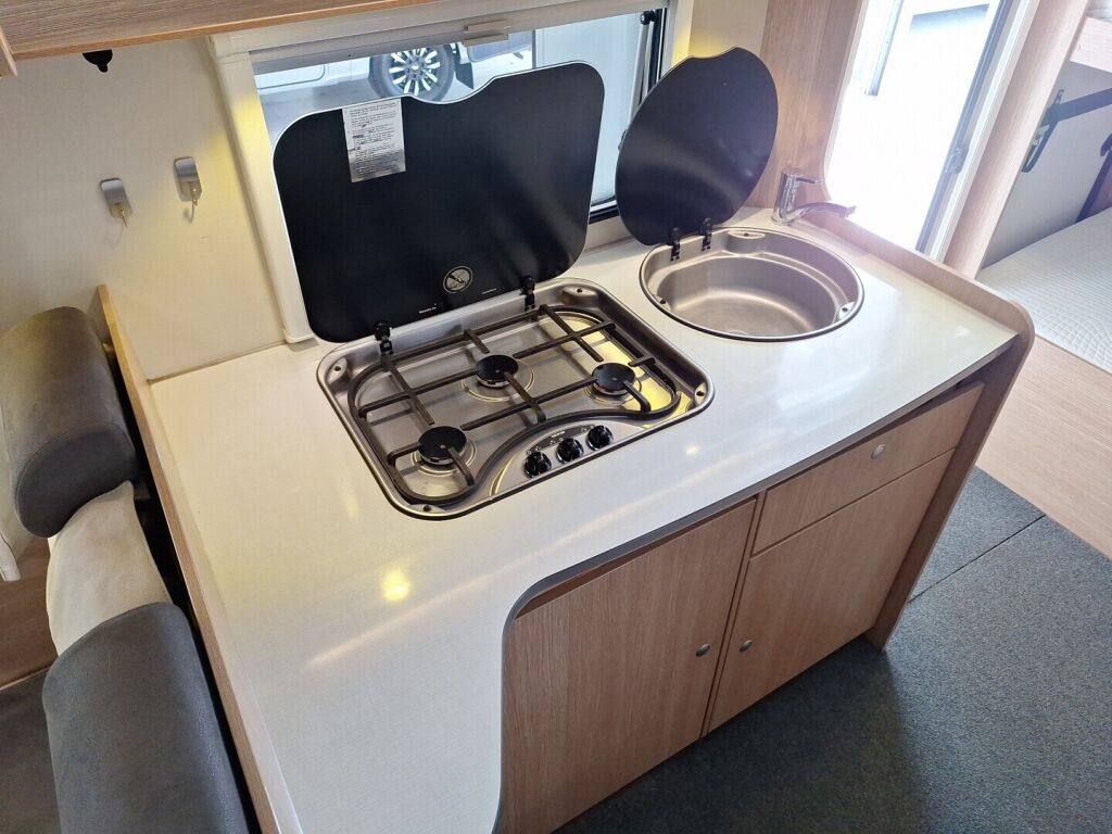 Sunlight A72 2017 Valkoinen