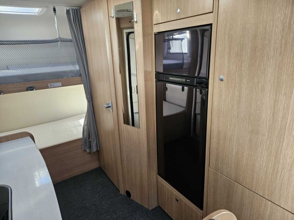 Sunlight A72 2017 Valkoinen