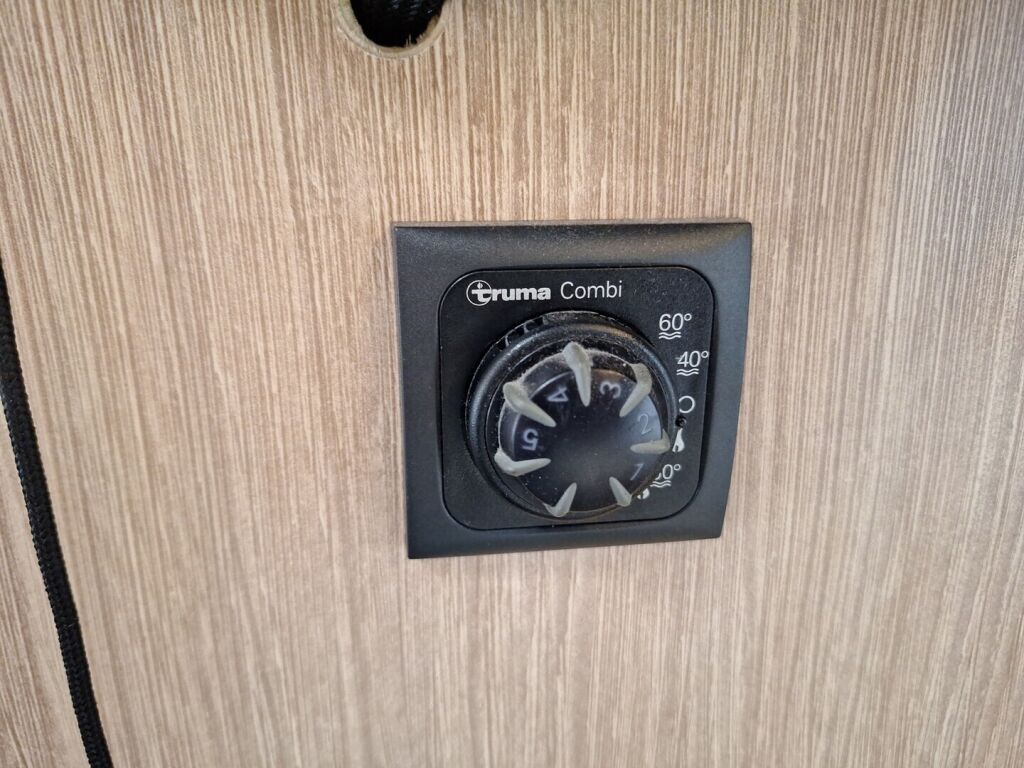 Sunlight A72 2017 Valkoinen