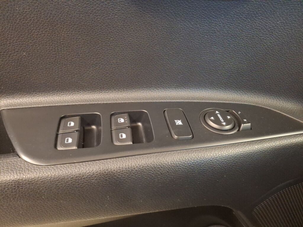 Kia Rio 2020 Vihreä