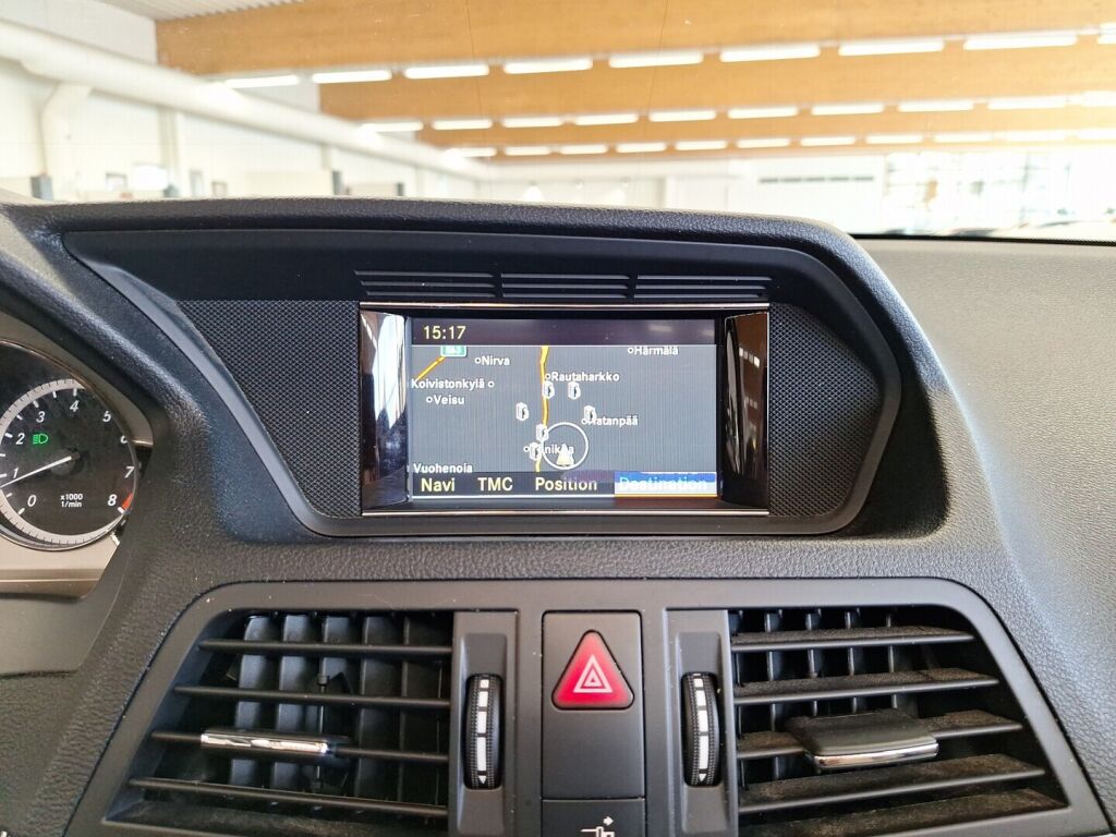 Mercedes-Benz E 2010 Musta