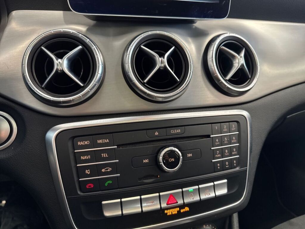 Mercedes-Benz CLA 2016 Valkoinen