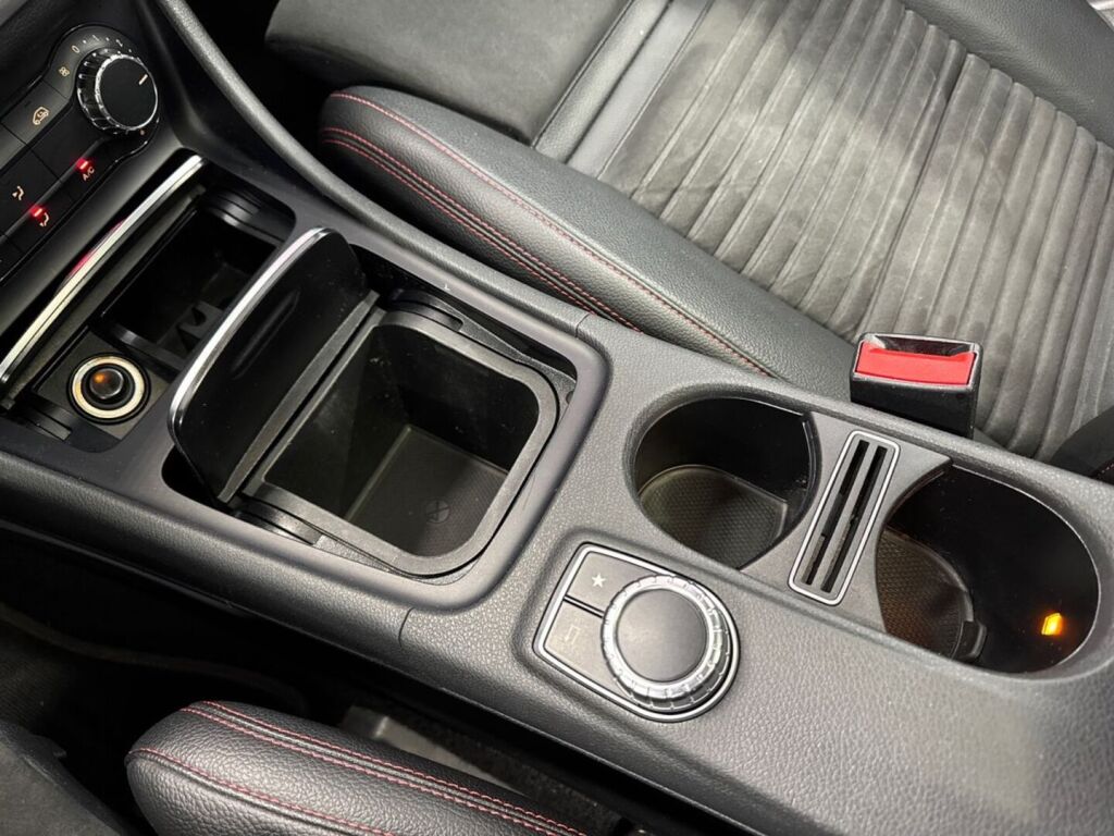 Mercedes-Benz CLA 2016 Valkoinen