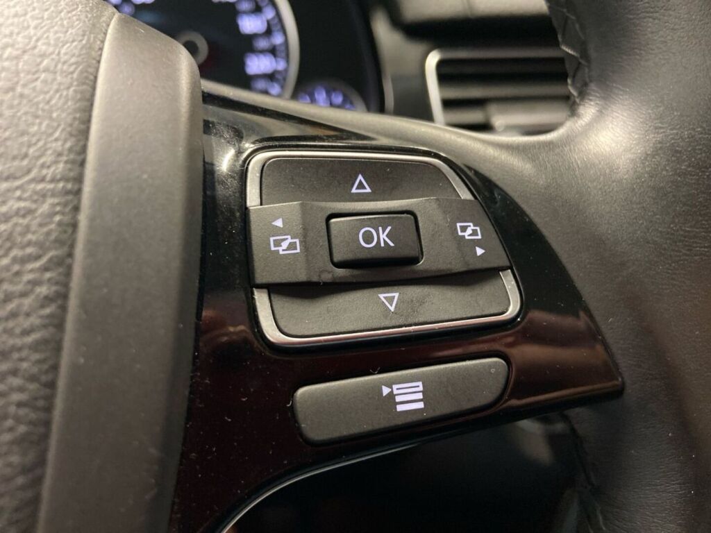 Volkswagen Touareg 2016 Valkoinen