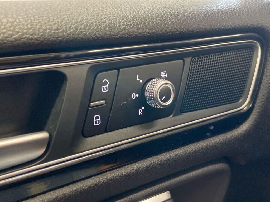 Volkswagen Touareg 2016 Valkoinen