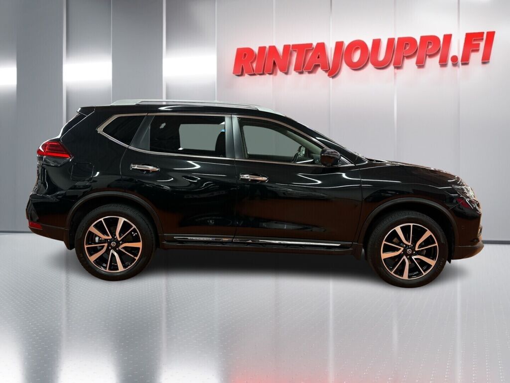 Nissan X-Trail 2019 Musta