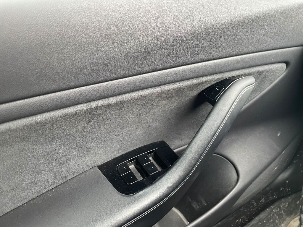 Tesla Model 3 2019 Valkoinen