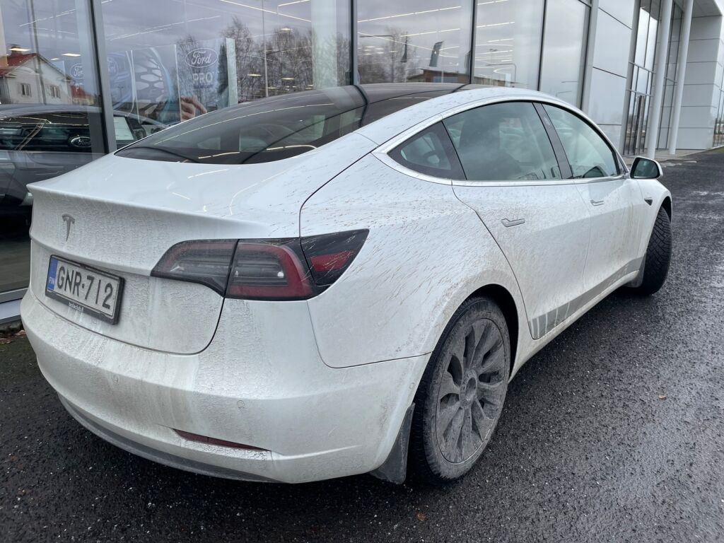 Tesla Model 3 2019 Valkoinen