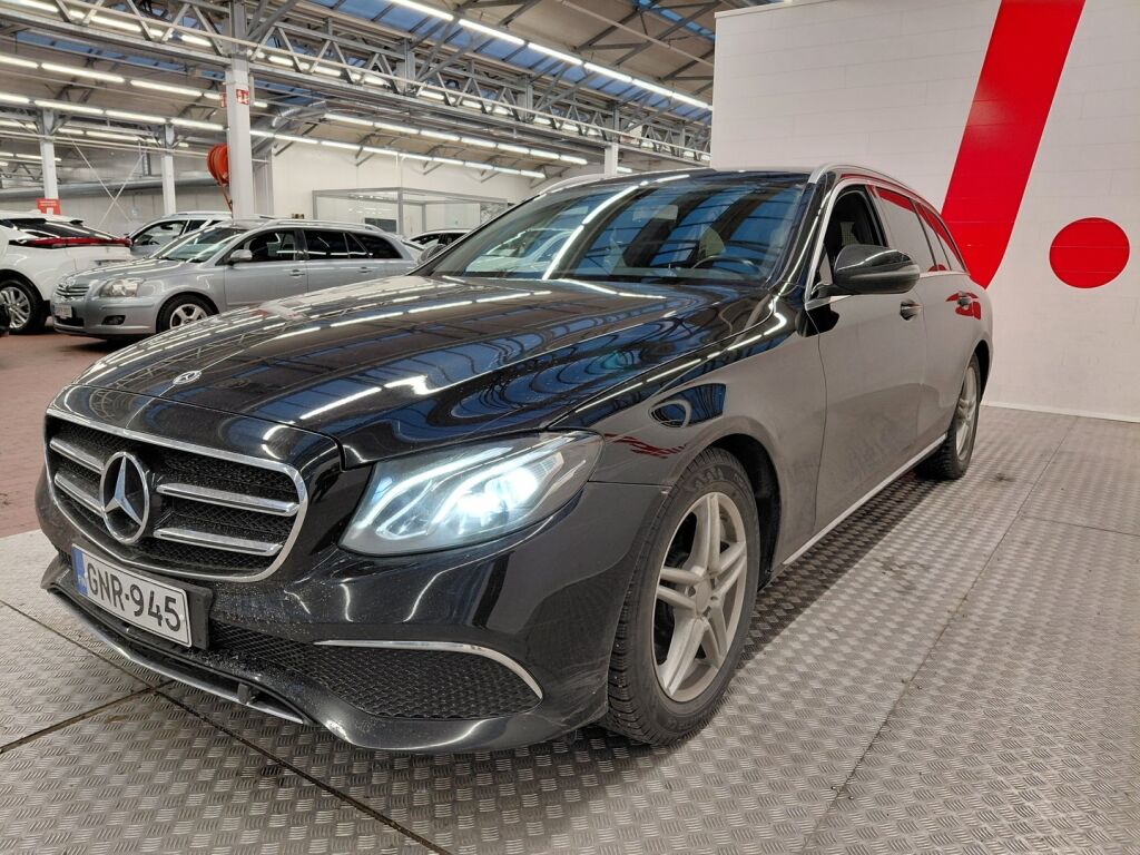 Mercedes-Benz E 2019 Musta