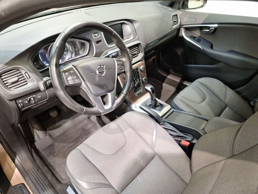 Volvo V40 Cross Country 2016 