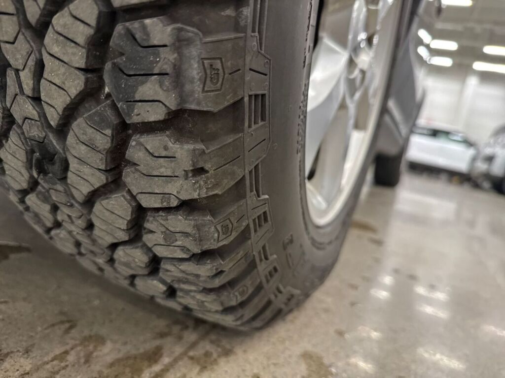 Volvo XC70 2008 Harmaa