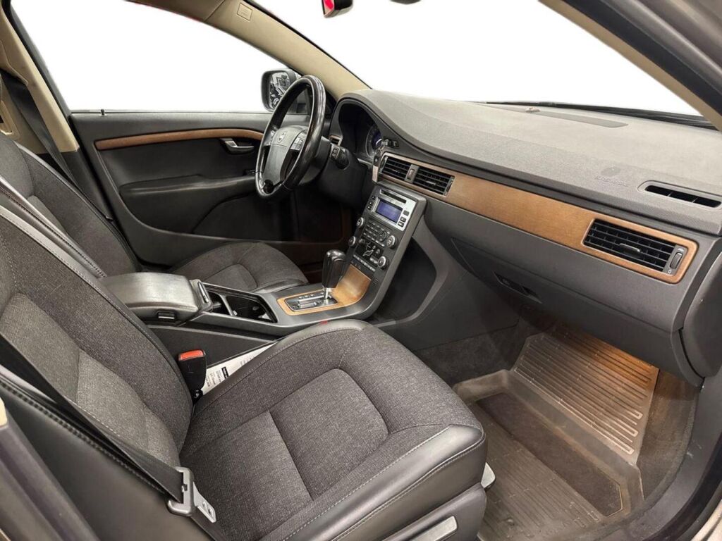 Volvo XC70 2008 Harmaa
