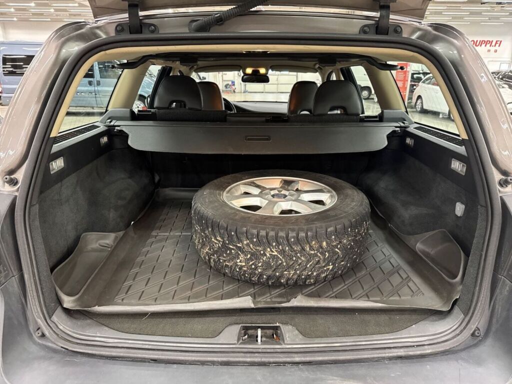 Volvo XC70 2008 Harmaa