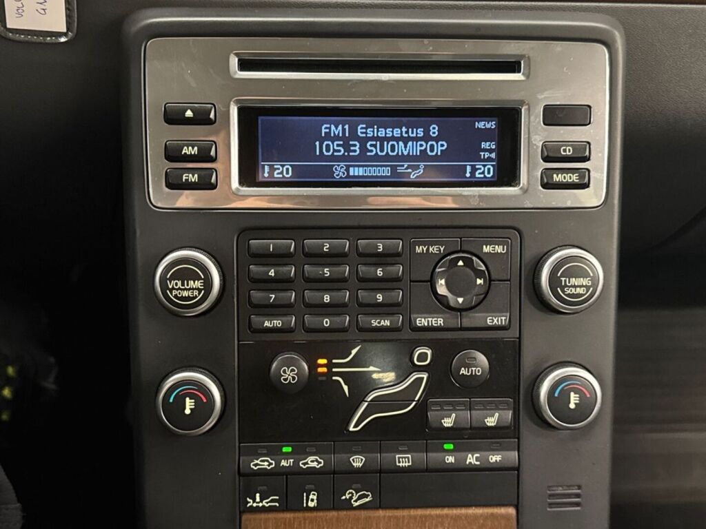 Volvo XC70 2008 Harmaa