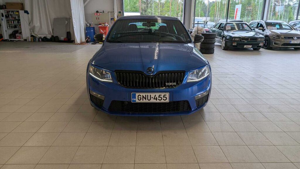 Skoda Octavia 2015 Sininen