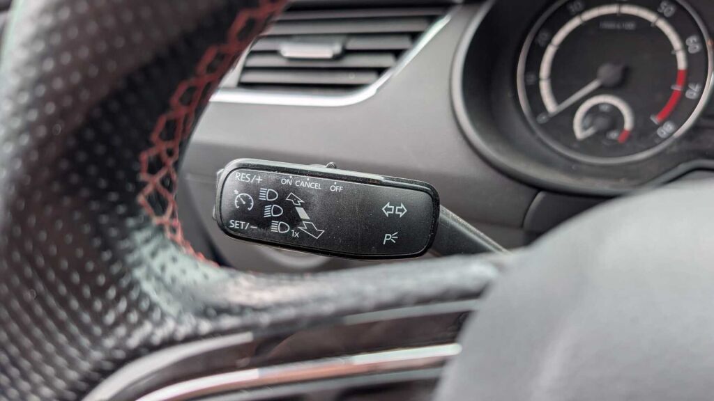 Skoda Octavia 2015 Sininen