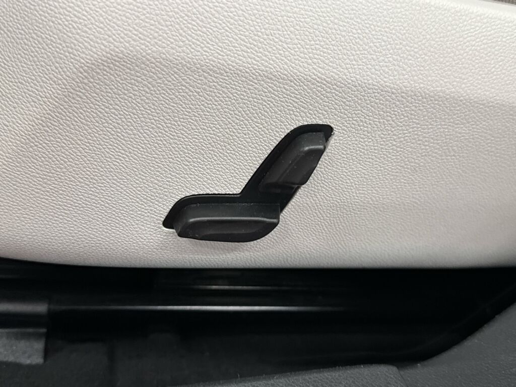 Mercedes-Benz E 2015 Musta