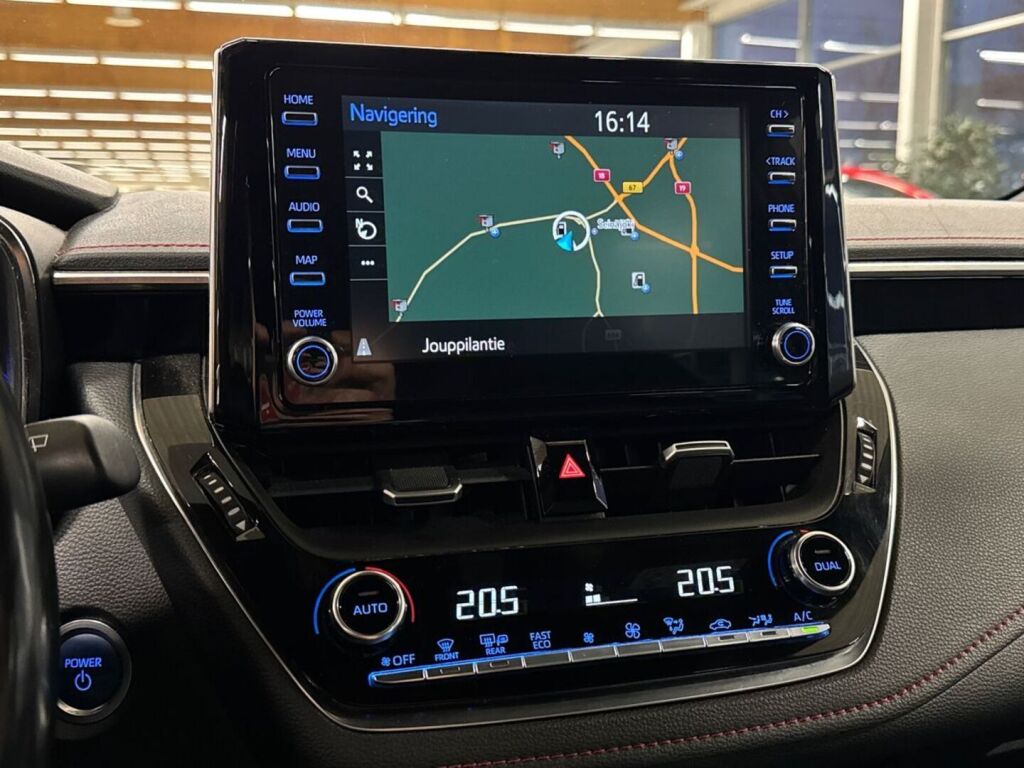 Toyota Corolla 2019 Metallinhohto Punainen